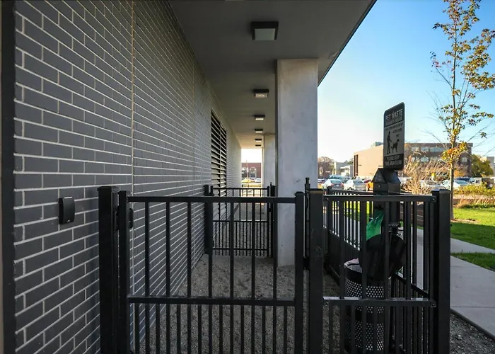 1br W Lounge Pool Gym Nr Metra Chi-866 * Elmhurst